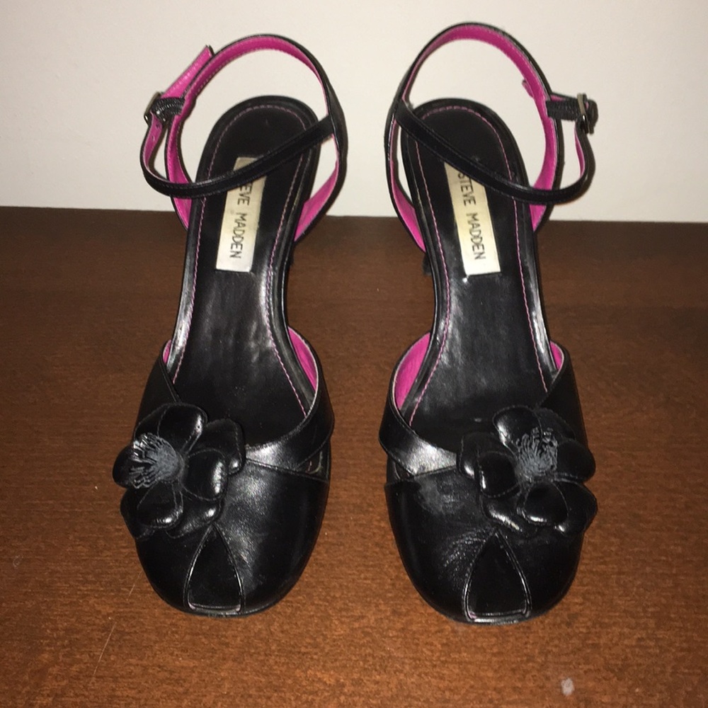 💥SALE $10💥 Steve Madden strappy peep toe heel 8